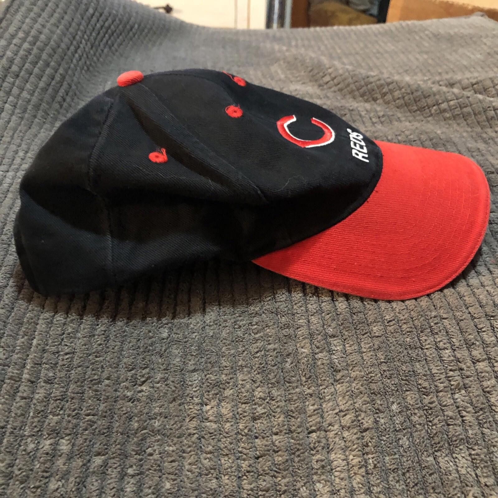 Designer Cincinnati Reds Genuine Merchandise SnapBack Hat Preowned Size ONE SIZE - 4 Thumbnail