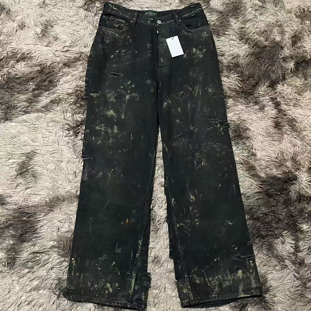 Balenciaga balenciaga distressed denim pants 23ss collection Size US 36 / EU 52 - 1 Thumbnail