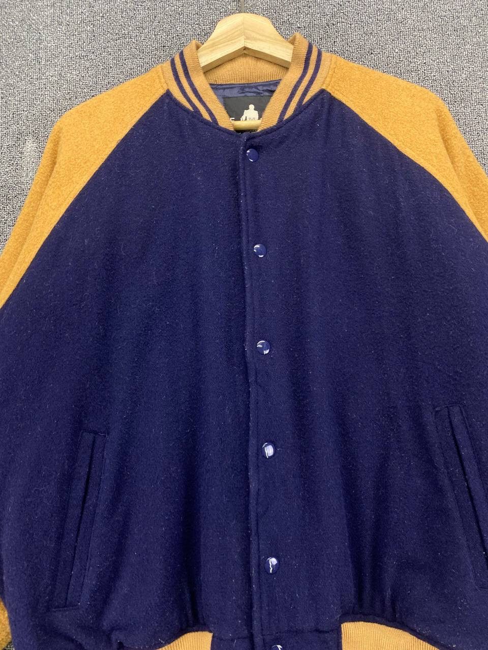 Band Tees Vintage Elvis Presley Punk Rock Band Wool Varsity Jacket Size US L / EU 52-54 / 3 - 9 Thumbnail