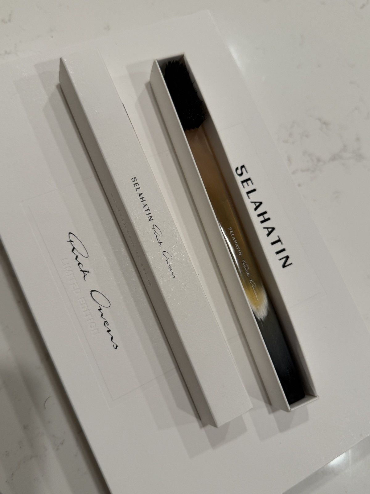 Rick Owens SELAHATIN HORN TOOTHBRUSH Size ONE SIZE - 1 Thumbnail