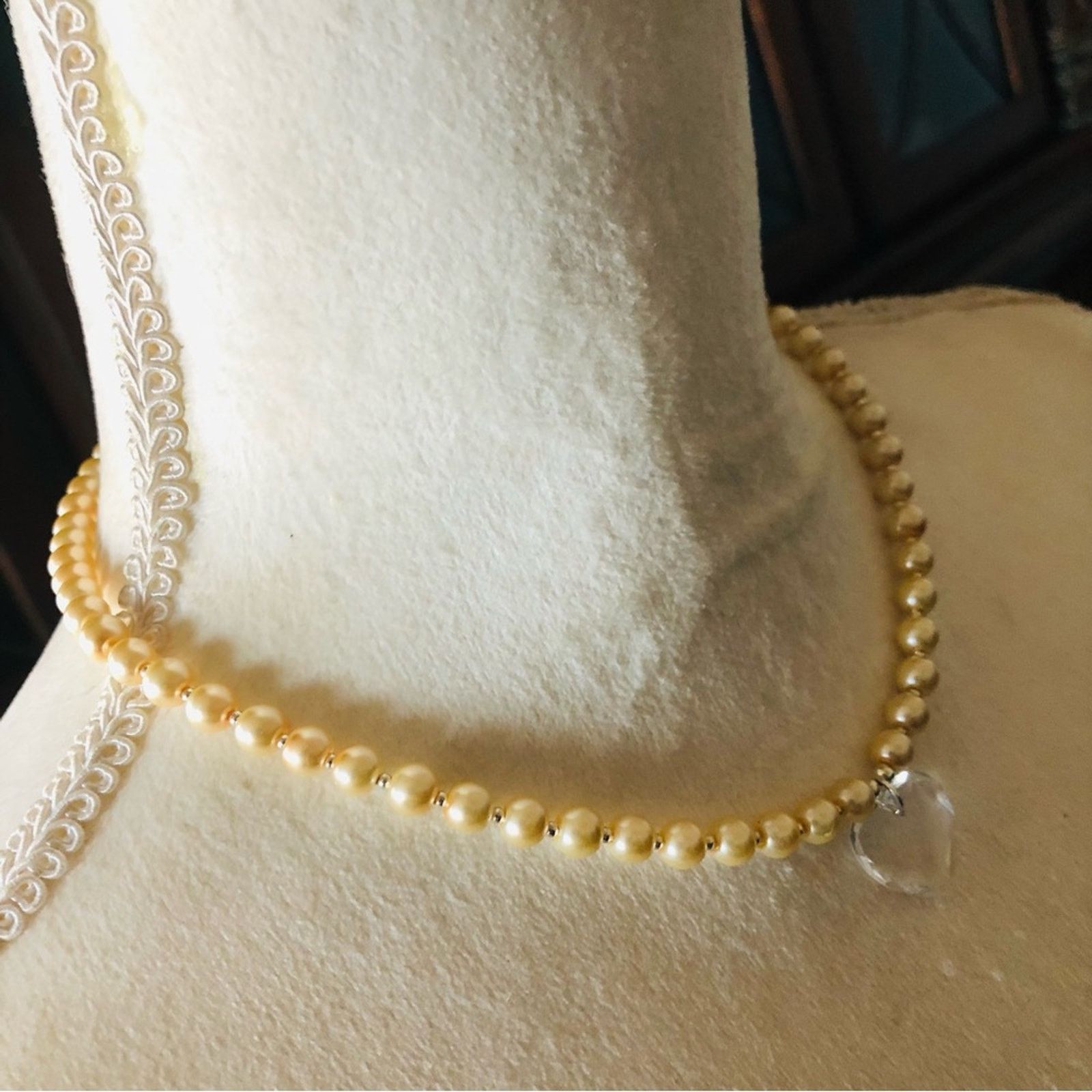 Handmade Handcrafted repurpose faceted heart crystal Pearl necklace Size ONE SIZE - 3 Thumbnail