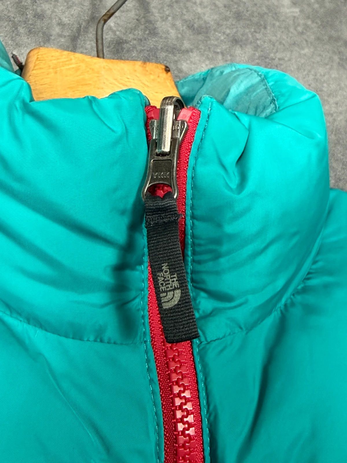 The North Face TNF 700 Puffer Vest Turquoise Mini Logo Embroidered Size S / US 4 / IT 40 - 4 Thumbnail