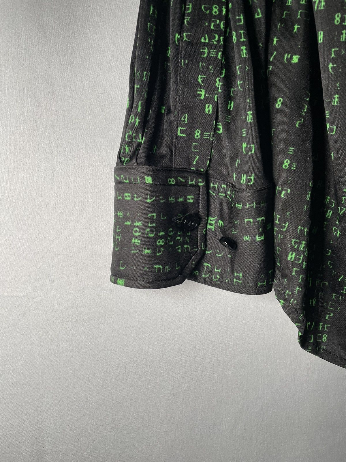 Vetements Vetements Matrix Shirt Size US XS / EU 42 / 0 - 11 Thumbnail