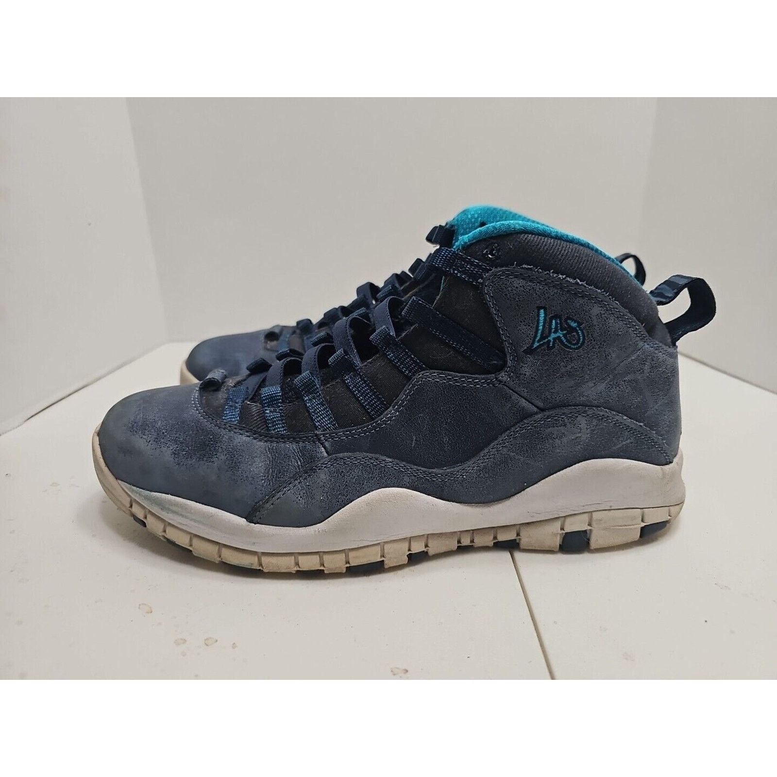 Jordan Brand Nike Air Jordan 10 X Retro LA Los Angeles Size 10 2016 3 Men Size US 10 / EU 43 - 1 Thumbnail