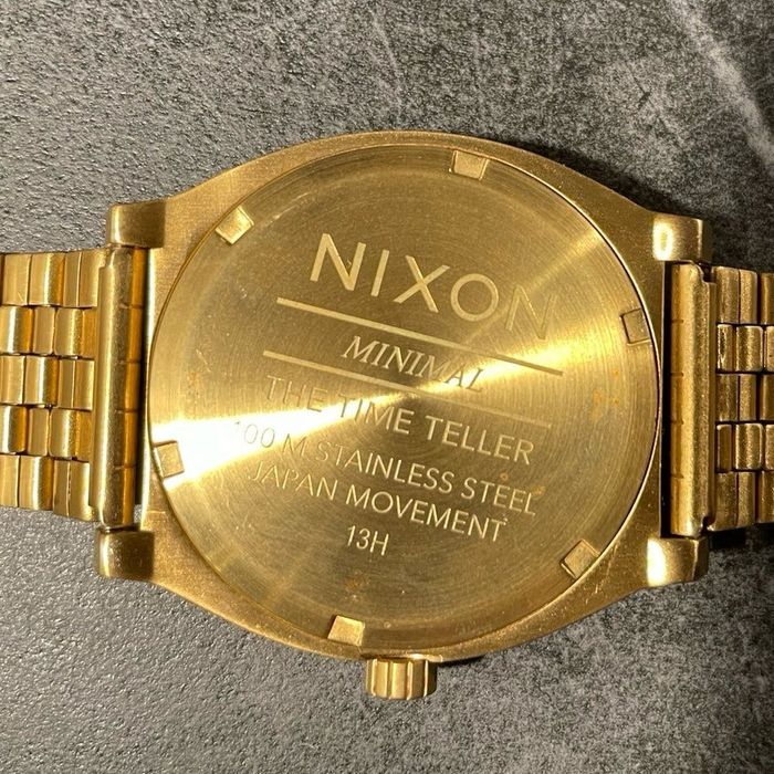 Nixon time teller deals battery size