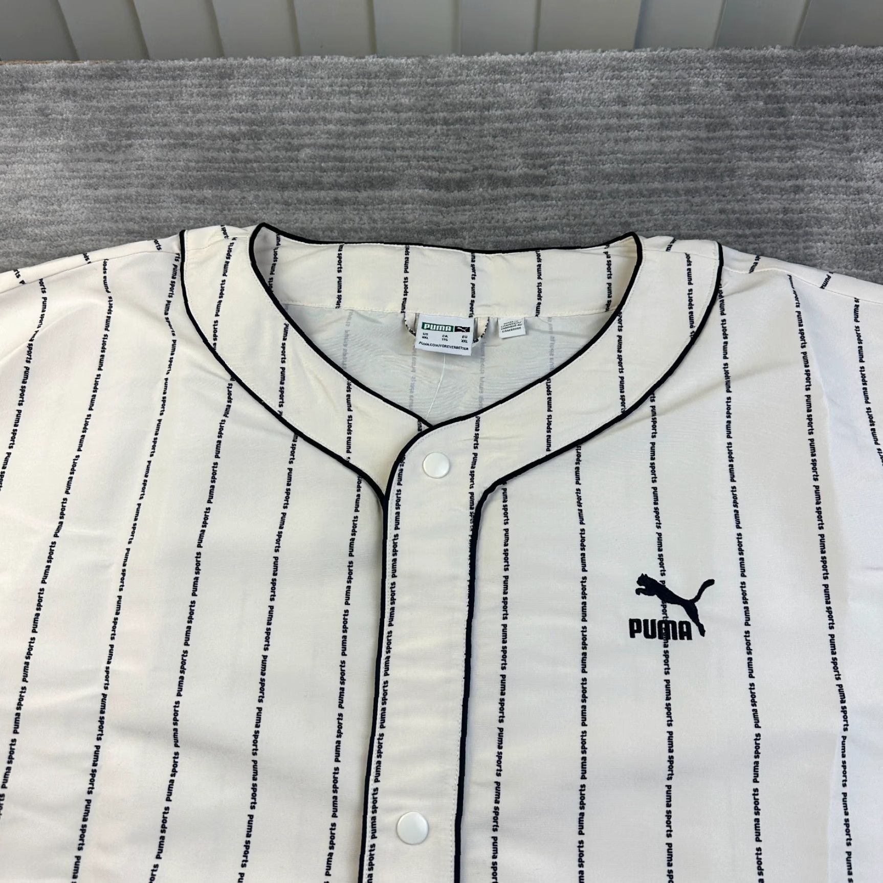 Puma PUMA Shirt 2XL Beige Pinstriped Baseball Jersey Mens T-Shirt Short Sleeve V-Neck Logo Athletic Sportswear Size US XXL / EU 58 / 5 - 3 Thumbnail