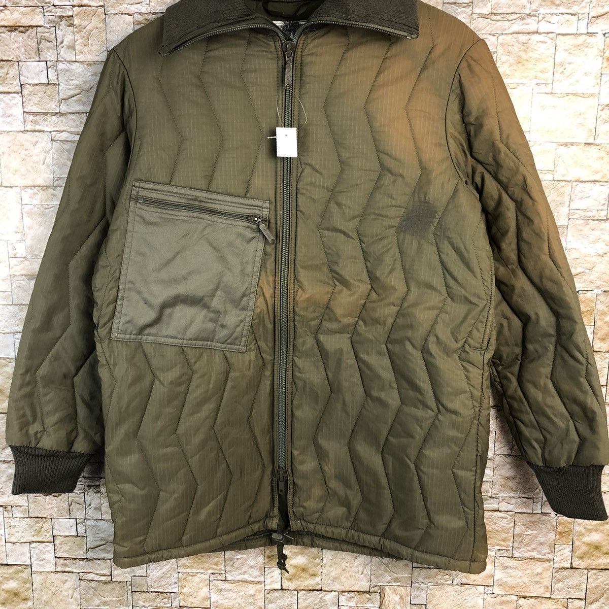 Vintage H.Winner GMBH & Co faded Green vintage puffer Jacket #A881 Size US M / EU 48-50 / 2 - 3 Thumbnail