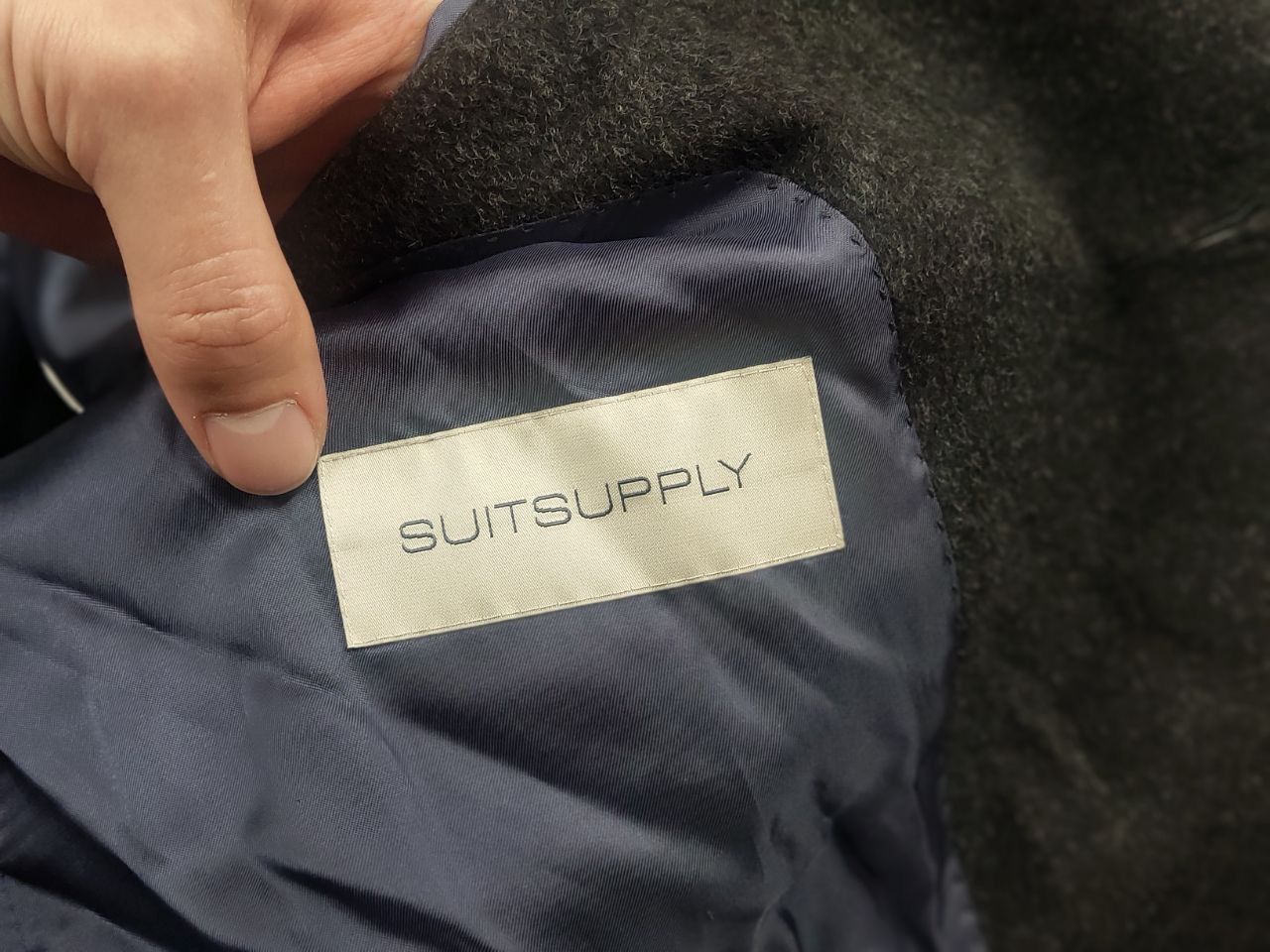 Suitsupply Suitsupply Vicenza overcoat Wool Buttons and belt Mid Jacket Size US L / EU 52-54 / 3 - 16 Thumbnail