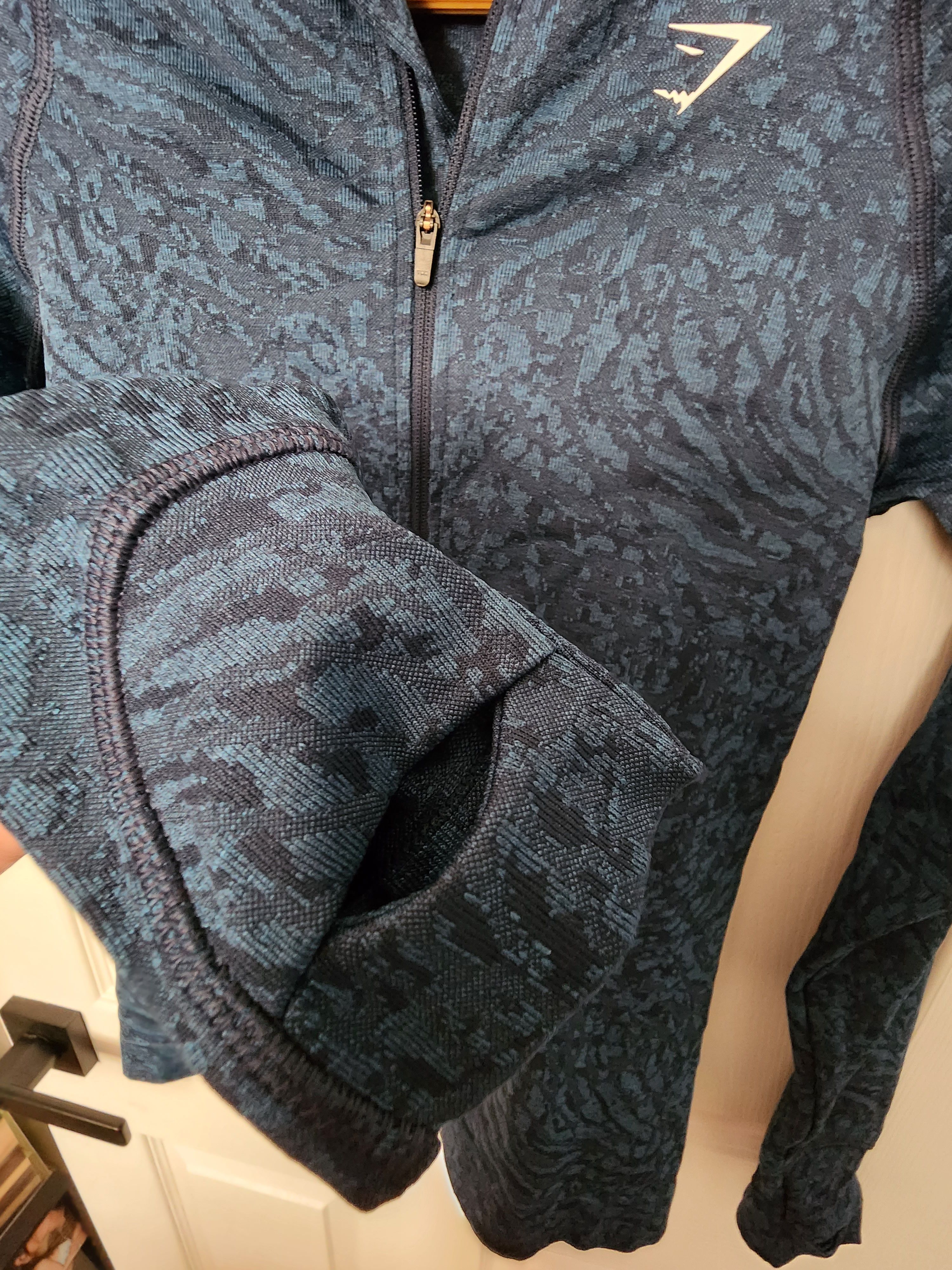 Gymshark NWOT Gymshark Adapt Animal Zip Through - Wild | Navy Small Size S / US 4 / IT 40 - 4 Thumbnail