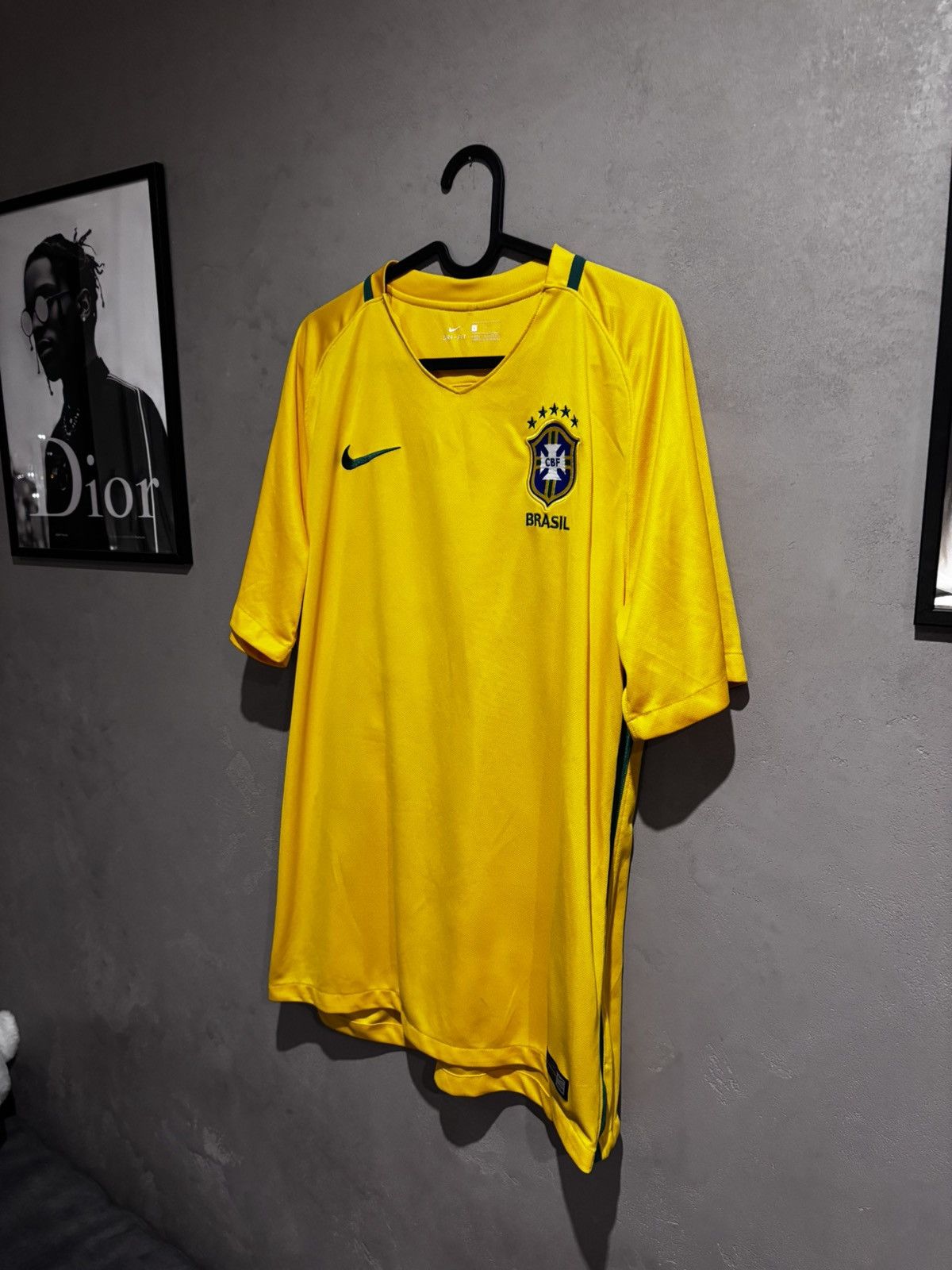 Nike Nike vintage brazil football jersey Neymar Jr 10 Size US L / EU 52-54 / 3 - 3 Thumbnail