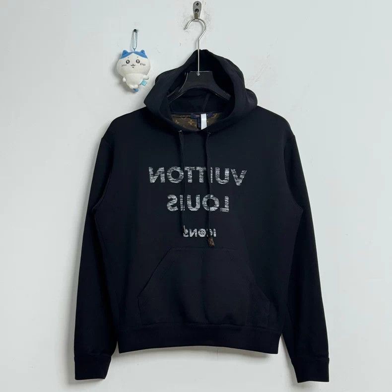 Louis Vuitton Louis Vuitton Letter logo hoodie Size US S / EU 44-46 / 1 - 1 Thumbnail