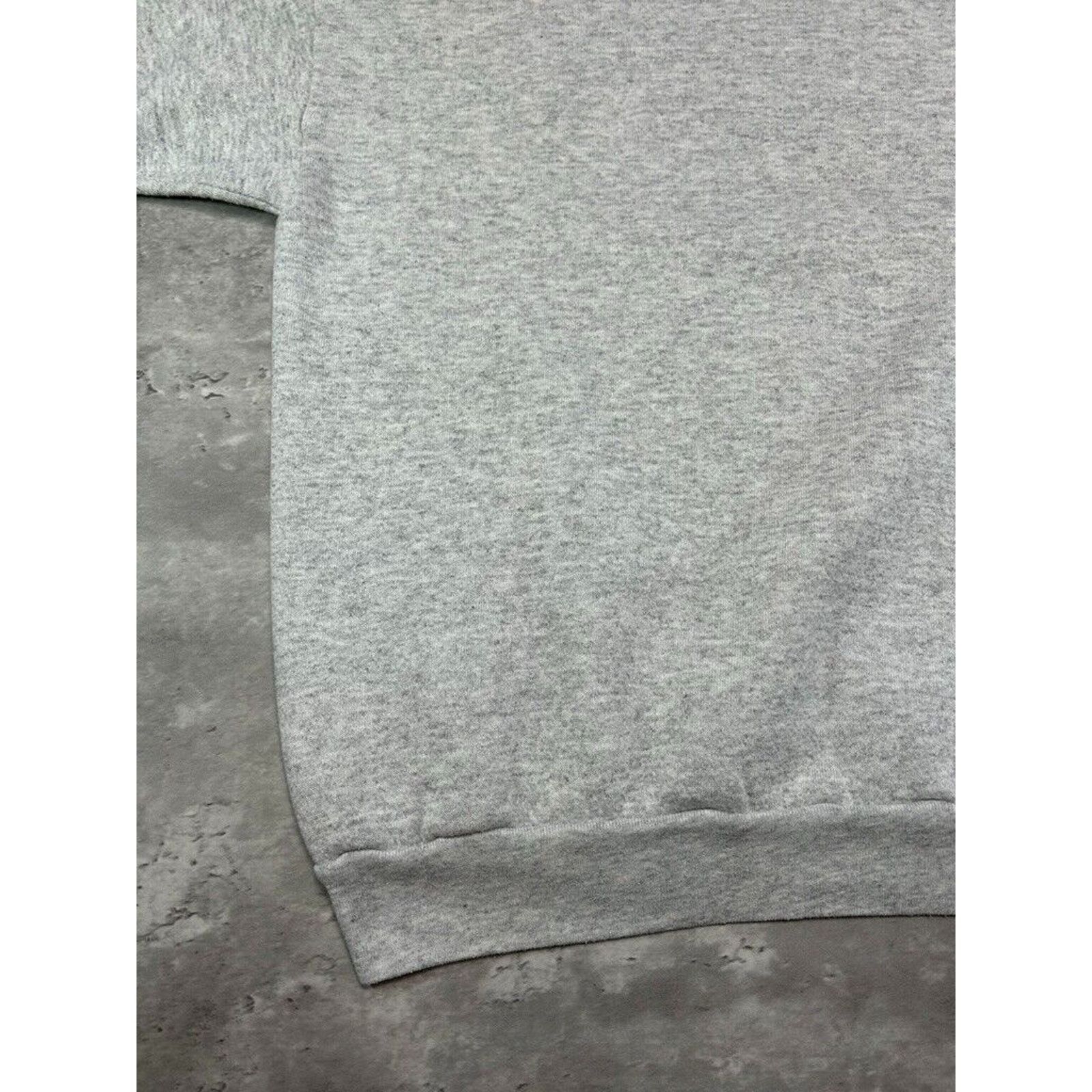 Vintage Vintage 2000 Disney Mickey Mouse Sweatshirt Size Medium Gray Size US M / EU 48-50 / 2 - 10 Thumbnail