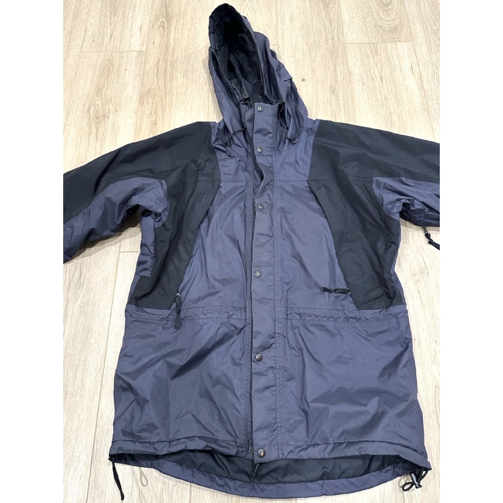 The North Face VINTAGE The North Face Gore-Tex Blue Hooded Full Zip Logo Shell Jacket Large Mens Size US L / EU 52-54 / 3 - 3 Thumbnail