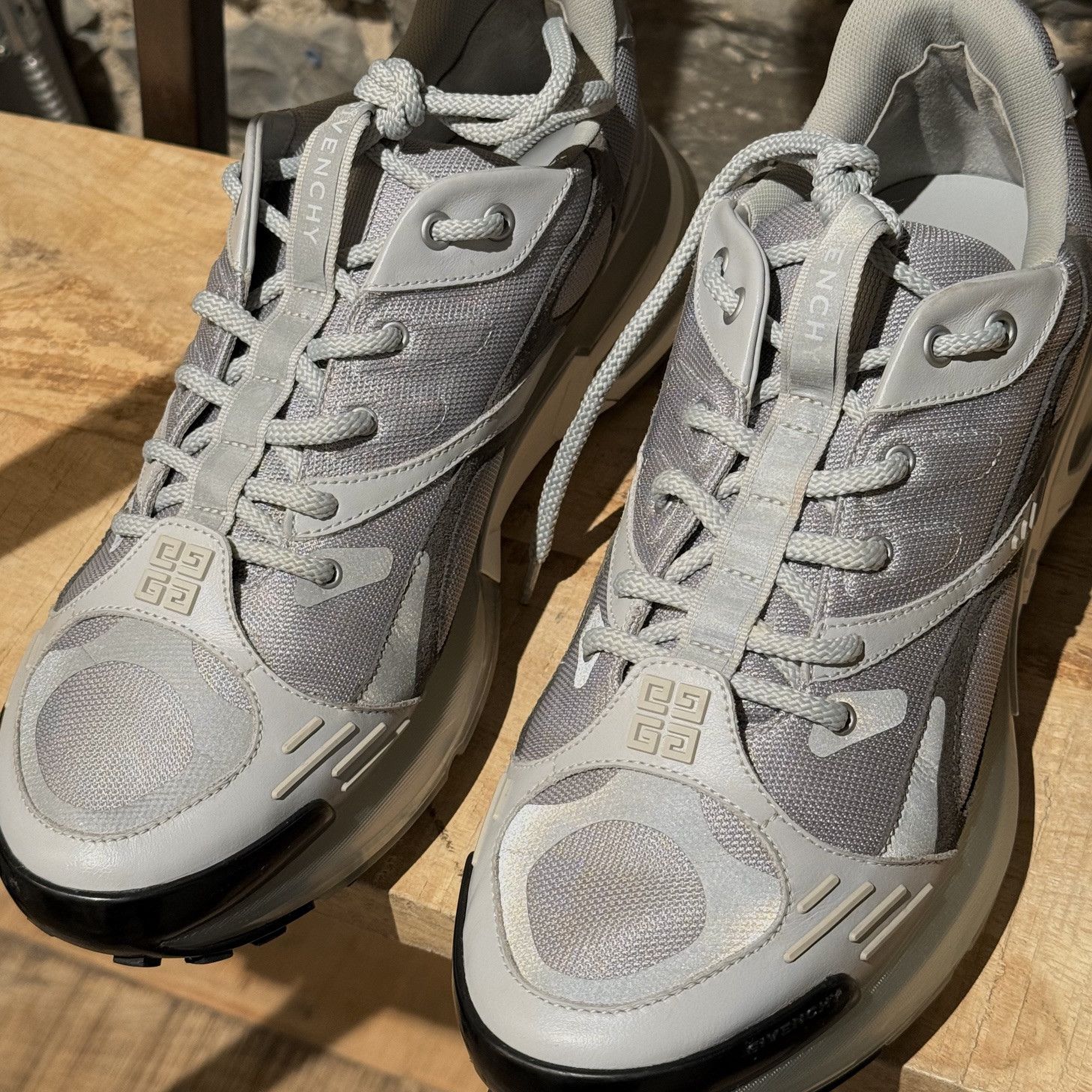 Givenchy Givenchy Giv 1 Mountain Cloud Grey Mesh Low-top Sneakers Size US 11 / EU 44 - 4 Thumbnail
