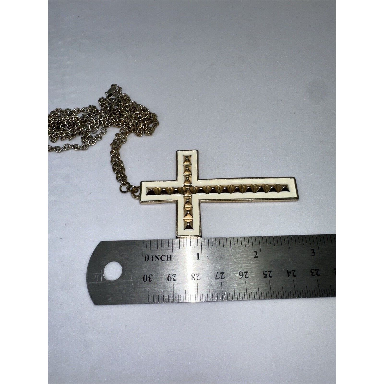 Other Cross Necklace Vtg White Enamel Gold Tone Rope Chain 28” Size ONE SIZE - 4 Thumbnail