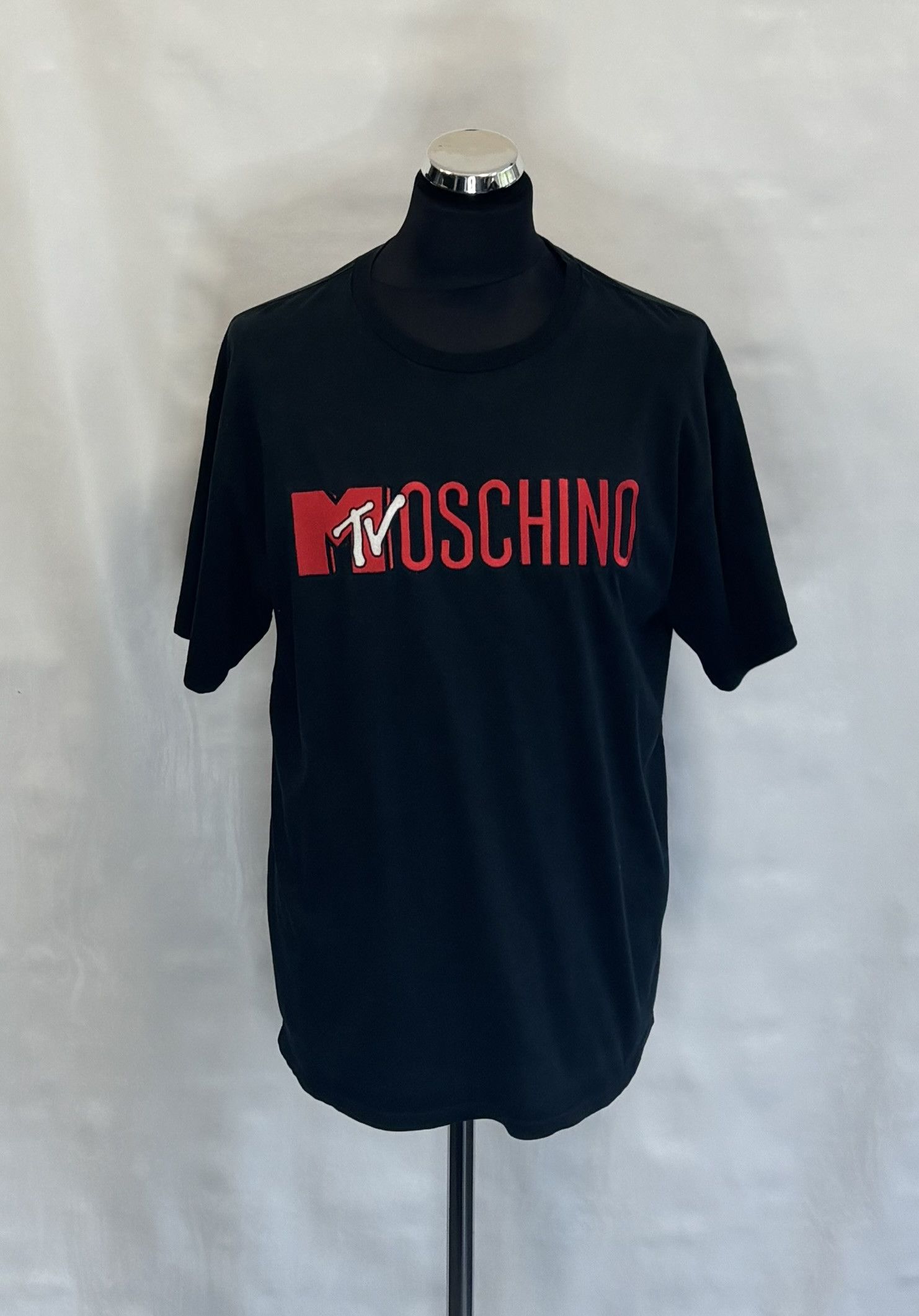 H&M × Moschino Moschino x H&M MTV T-shirt Size. L Size US L / EU 52-54 / 3 - 1 Thumbnail