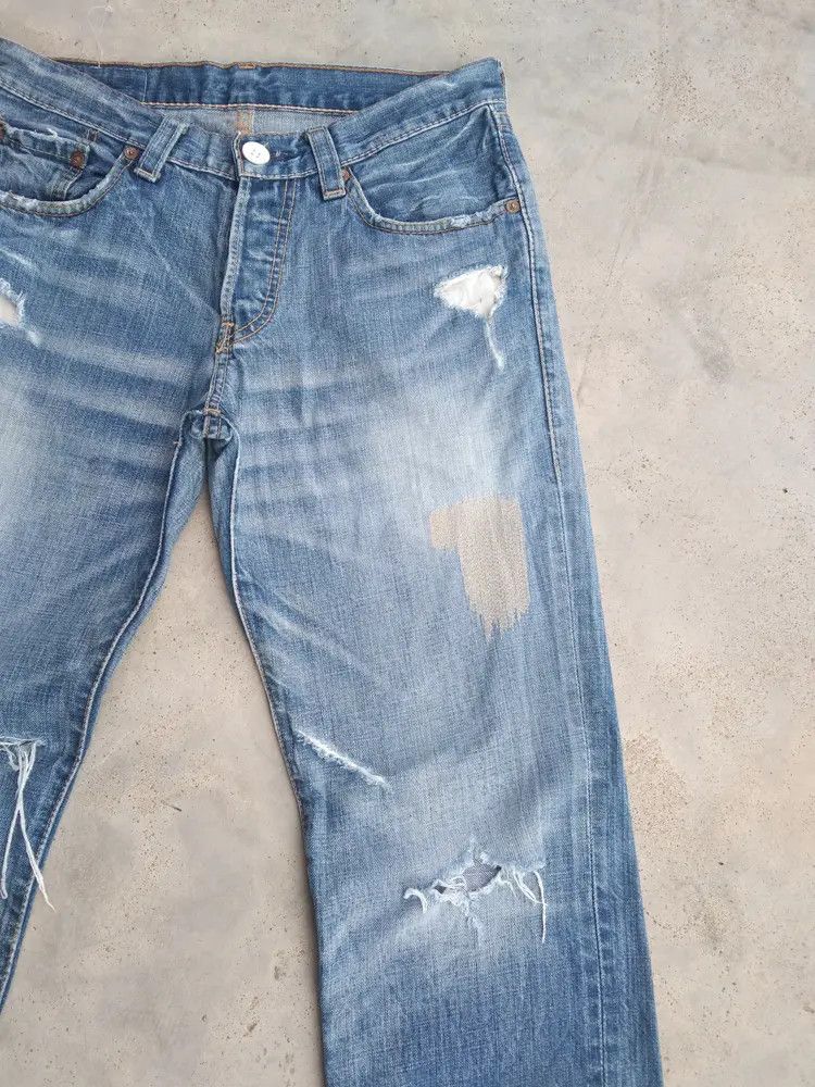 Levi's Vintage Levi's Jeans 502 Distressed Denim 29x33 Size US 29 - 4 Thumbnail