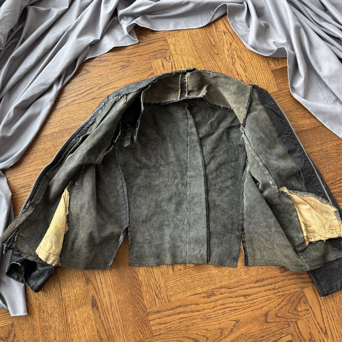 Vintage Trashed Leather Jacket Crust Punk Vintage Moto Paint Splat Size US S / EU 44-46 / 1 - 7 Thumbnail