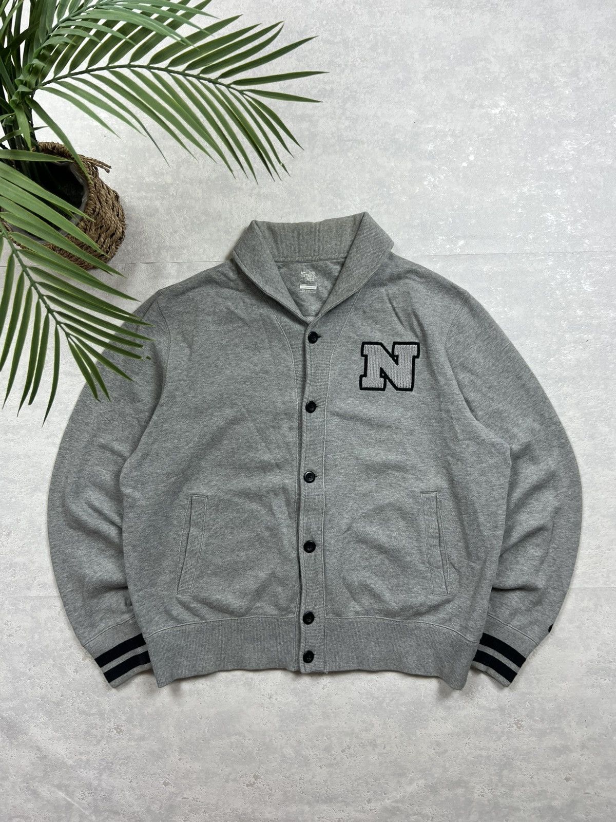 Nike 00s Nike Retro Logo Vintage Avant Garde Cardigan Jacket Size US L / EU 52-54 / 3 - 1 Thumbnail