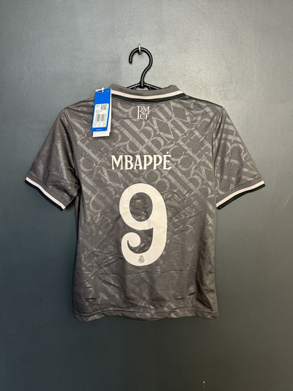 Adidas KIDS New Real Madrid 24/25 Third Mbappe Football Jersey Size US XS / EU 42 / 0 - 1 Thumbnail