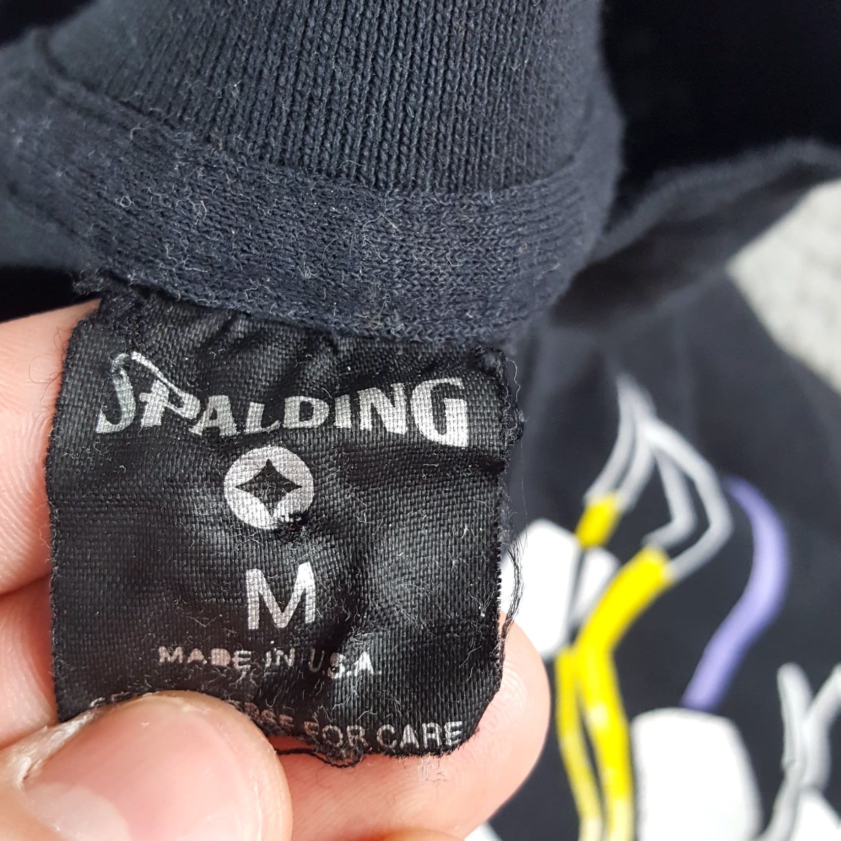 Spalding VINTAGE Spalding Basketball Tee 90s Black T-Shirt Mens Size M Soccer USA Size US M / EU 48-50 / 2 - 7 Thumbnail