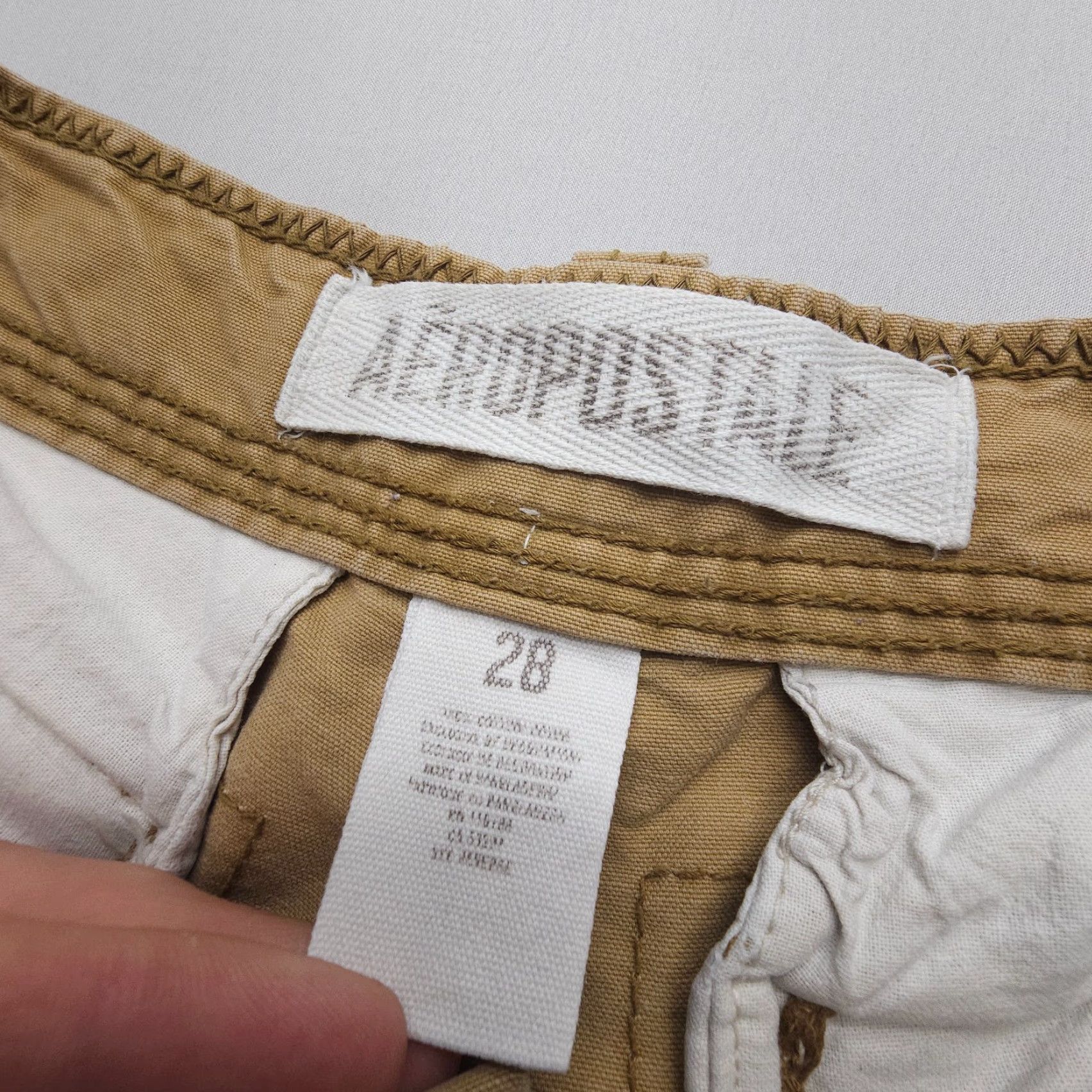 Vintage Aéropostale Cargo Shorts Mens 28 Heavy Cotton Paratrooper Brown Tan 2000s Pattern Solid Pockets Cargo Pocket Rise Mid 12in Inseam 12in Size US 28 / EU 44 - 4 Thumbnail