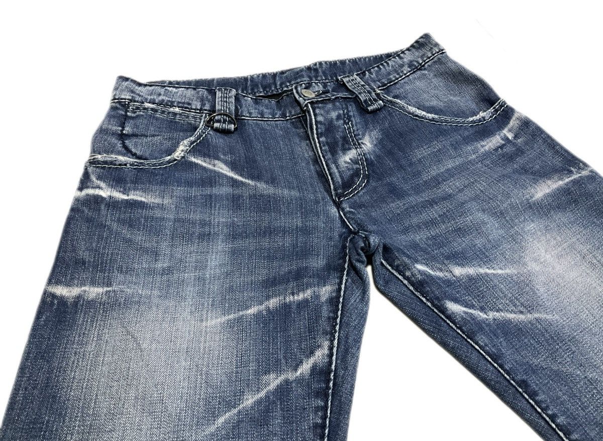 BUFFALO BOBS 🔥Sick Y2K Buffalo Bobs Flared Denim Curved Distressed Faded Size US 30 / EU 46 - 3 Thumbnail
