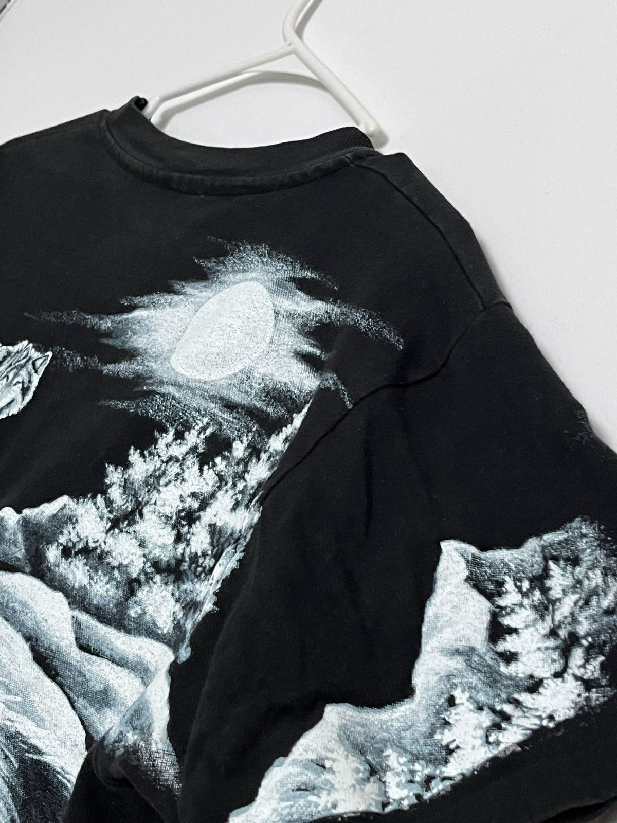 Hanes vintage wolf " takeover " tee Size US M / EU 48-50 / 2 - 3 Thumbnail