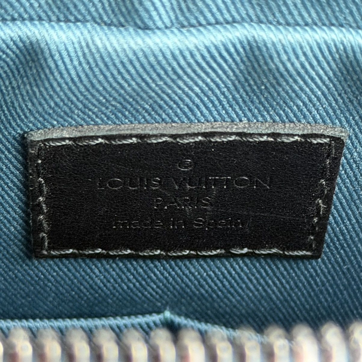 Louis Vuitton Louis Vuitton Damier Graphite Alpha Messenger Bag N40188 Size ONE SIZE - 12 Thumbnail