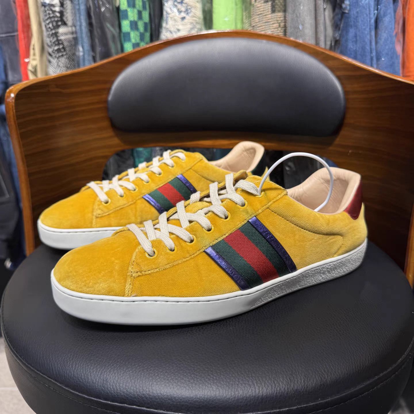 Gucci Gucci Yellow Web Stripe Sneakers K15 Size US 9 / EU 42 - 1 Thumbnail
