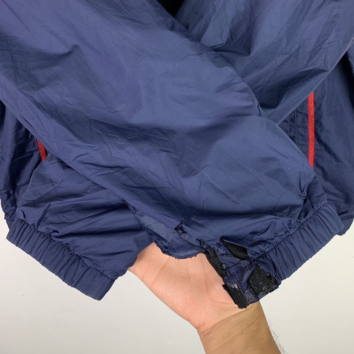 Japanese Brand Vintage Full zipper windbreaker jacket Size US L / EU 52-54 / 3 - 7 Thumbnail