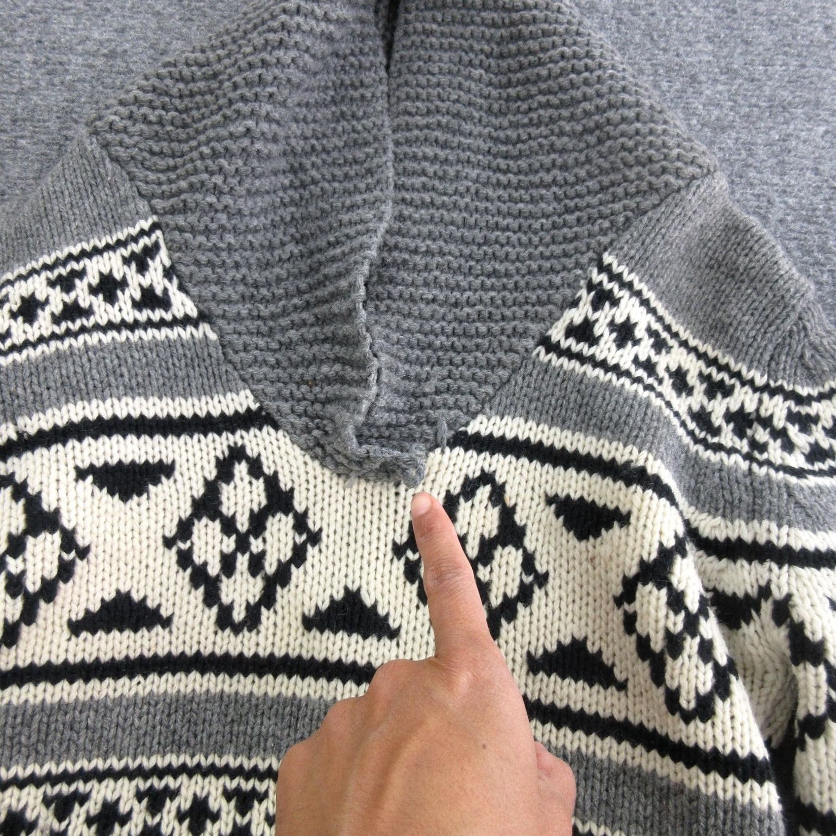 TNA TNA Sweater Womens S Gray 100% Wool Hooded V-Neck Fair Isle Pullover Raglan Knit Pocketed Size S / US 4 / IT 40 - 4 Thumbnail