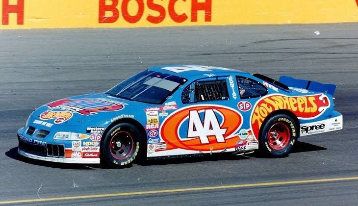 NASCAR × Vintage 1997 Nascar x Hotweels Size US M / EU 48-50 / 2 - 14 Thumbnail