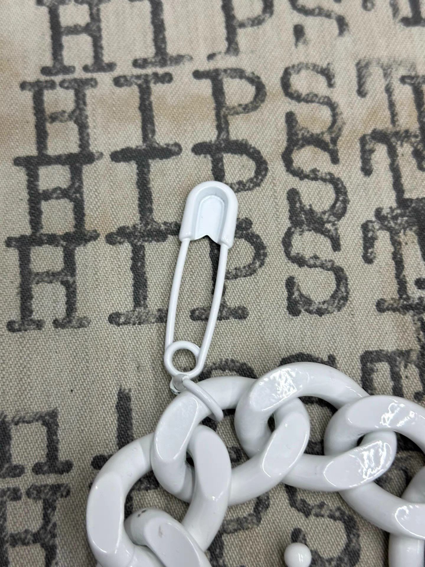 Raf Simons Raf Simons White Paint Bracelet K20 Size ONE SIZE - 3 Thumbnail