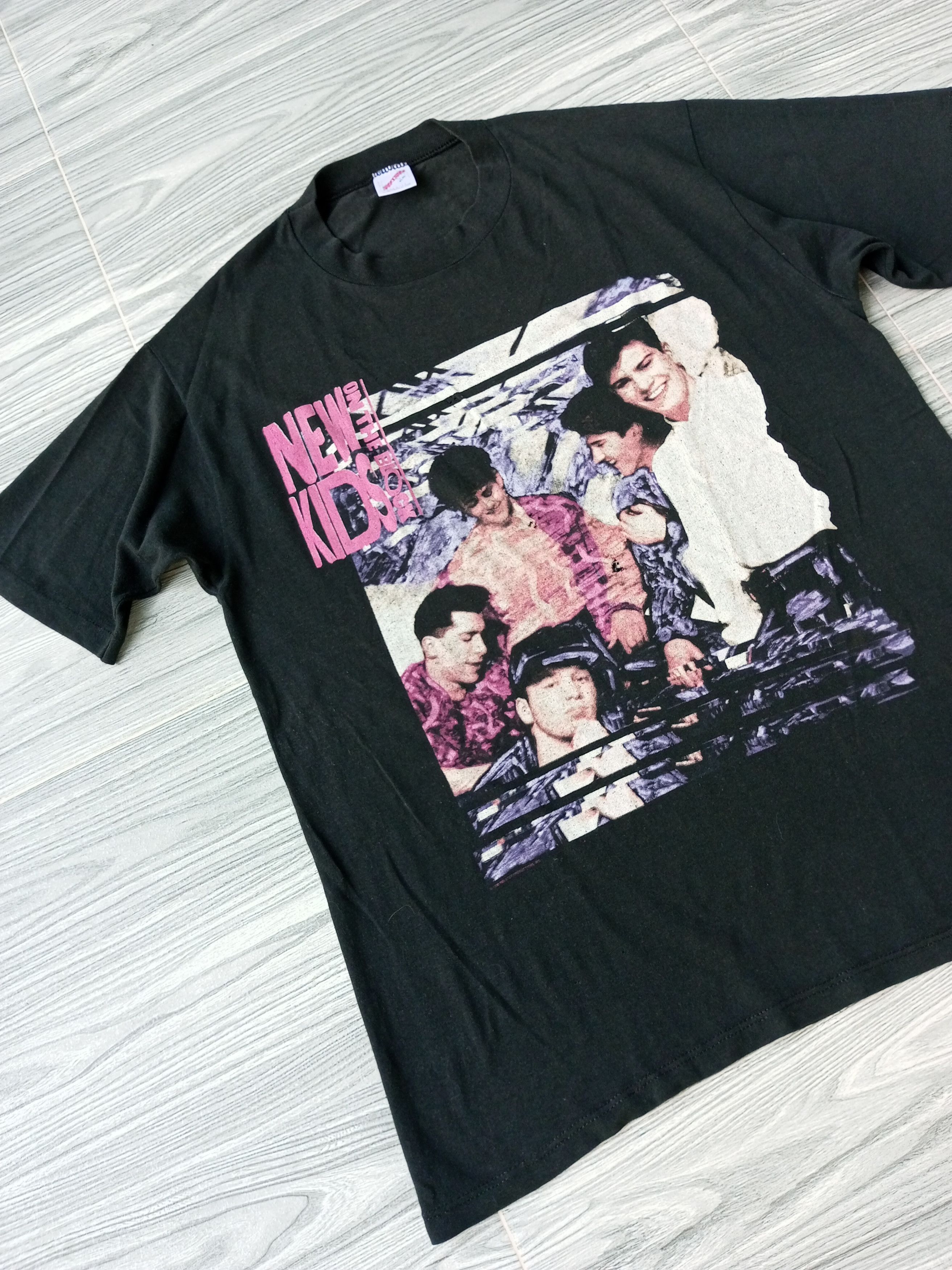 Band Tees Vintage 90s New Kids On The Block Magic Summer tour Size US L / EU 52-54 / 3 - 3 Thumbnail