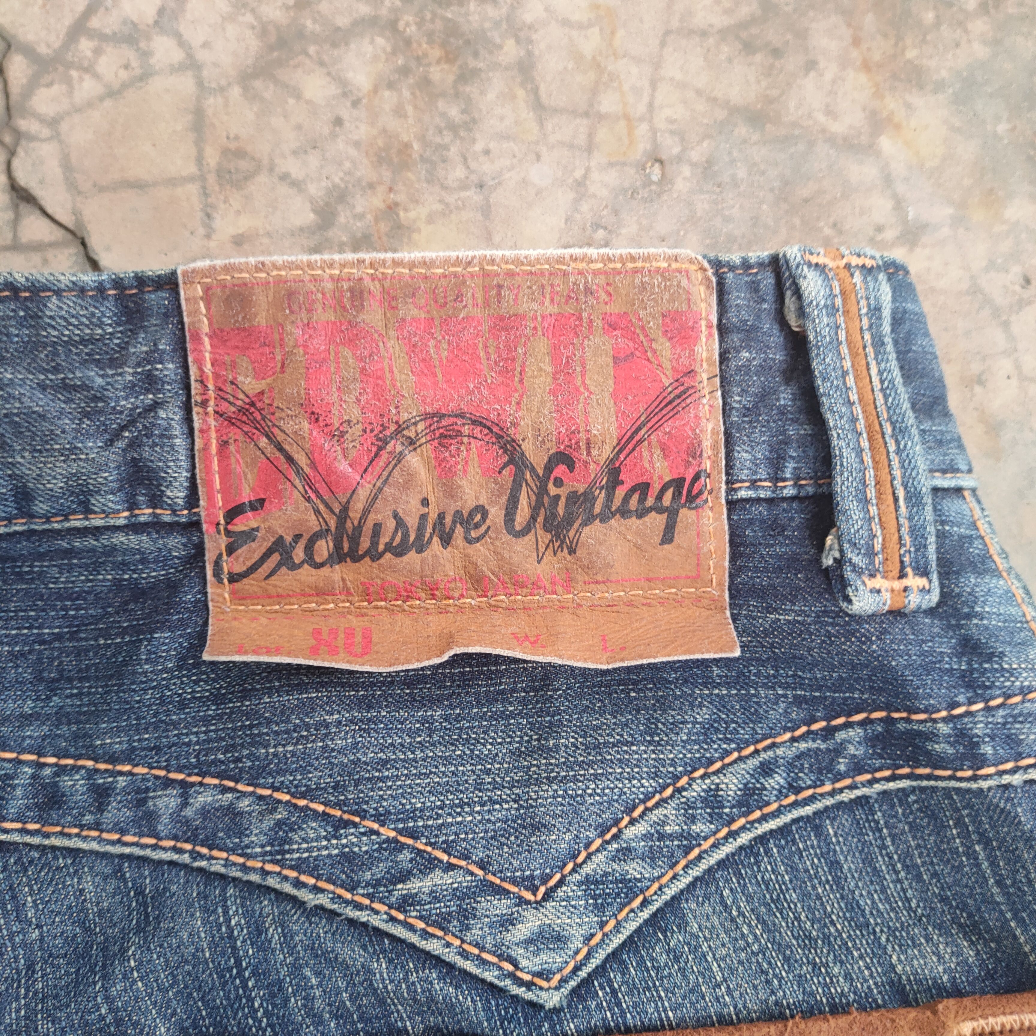 Edwin VINTAGE EDWIN RUSTY FADED RIPPED DISTRESSED JEANS PANTS Size US 34 / EU 50 - 13 Thumbnail