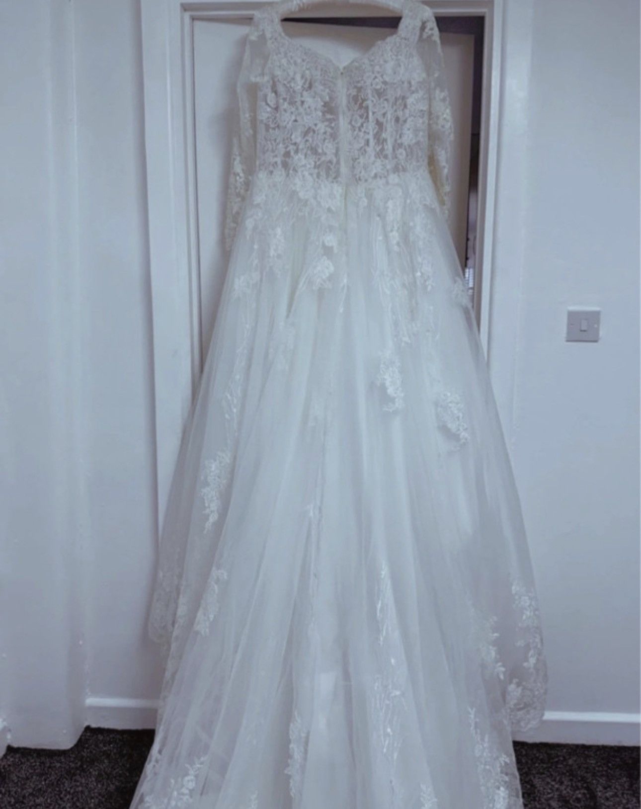 Other White wedding dress by Victoria Jane Size XL / US 12-14 / IT 48-50 - 1 Thumbnail