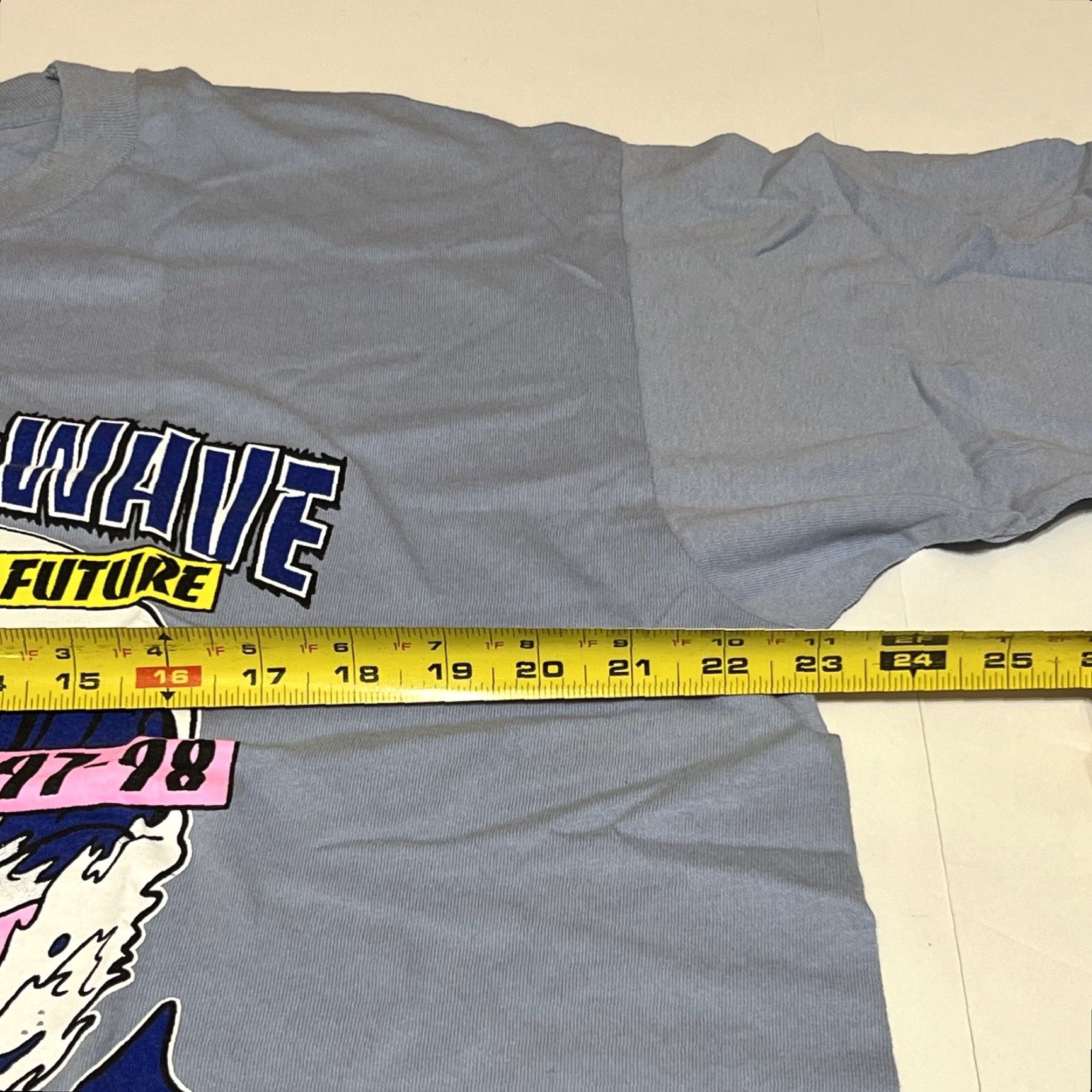 Fruit Of The Loom VINTAGE Lake City FL Community College Men’s T Shirt XL Catch The Wave Size US XL / EU 56 / 4 - 6 Thumbnail
