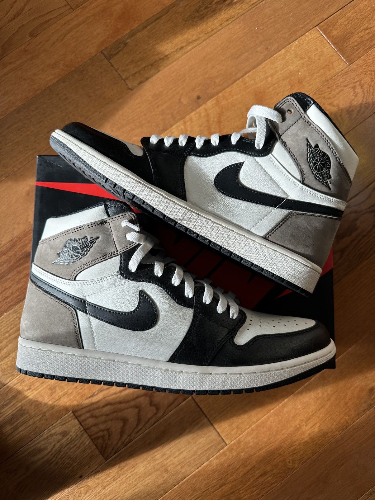 Jordan Brand × Nike Air Jordan 1 Mocha Size US 12 / EU 45 - 1 Thumbnail