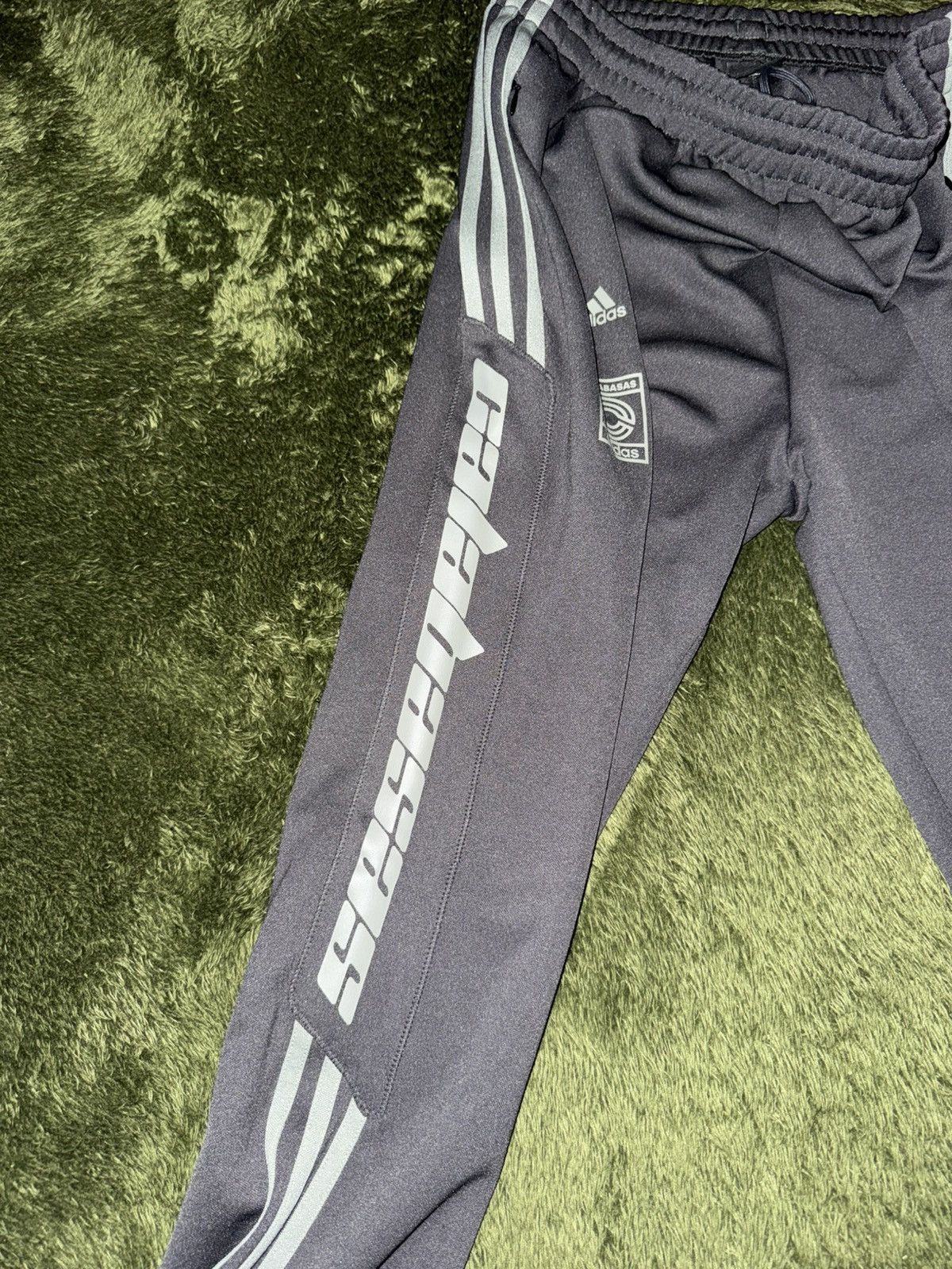 Adidas [M] Adidas Yeezy Calabasas Track Pants Core Size US 34 / EU 50 - 5 Thumbnail