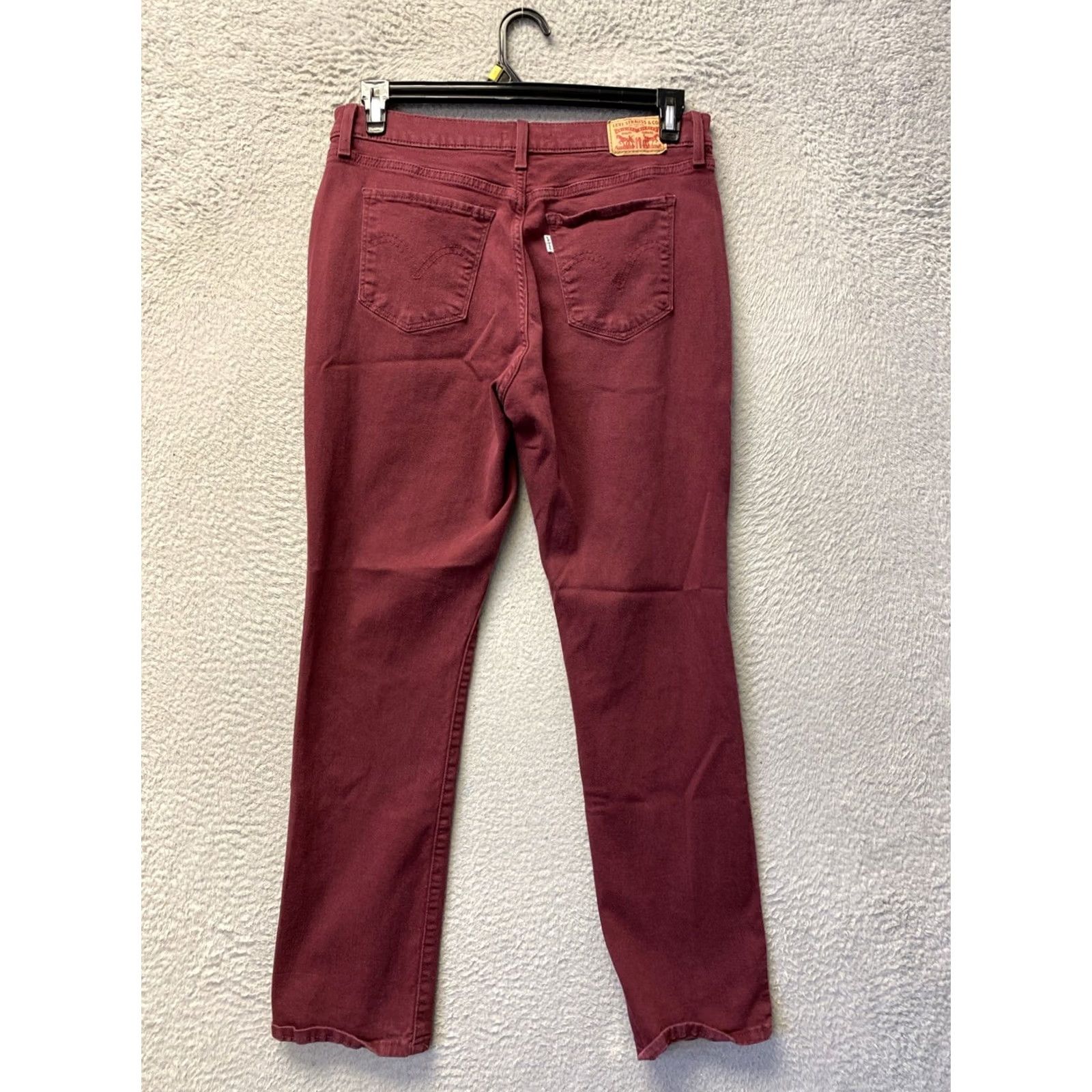 Levi's Levi’s Women’s 12 Straight Burgundy Denim Pants /0908 Size 24" / US 00 / IT 34 - 7 Thumbnail
