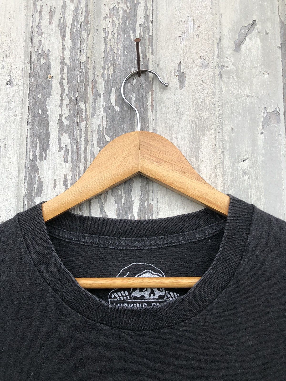 Japanese Brand × Vintage Lurking Class By Sketchy Tank Glow In The Dark Backhit Tee Size US L / EU 52-54 / 3 - 11 Thumbnail