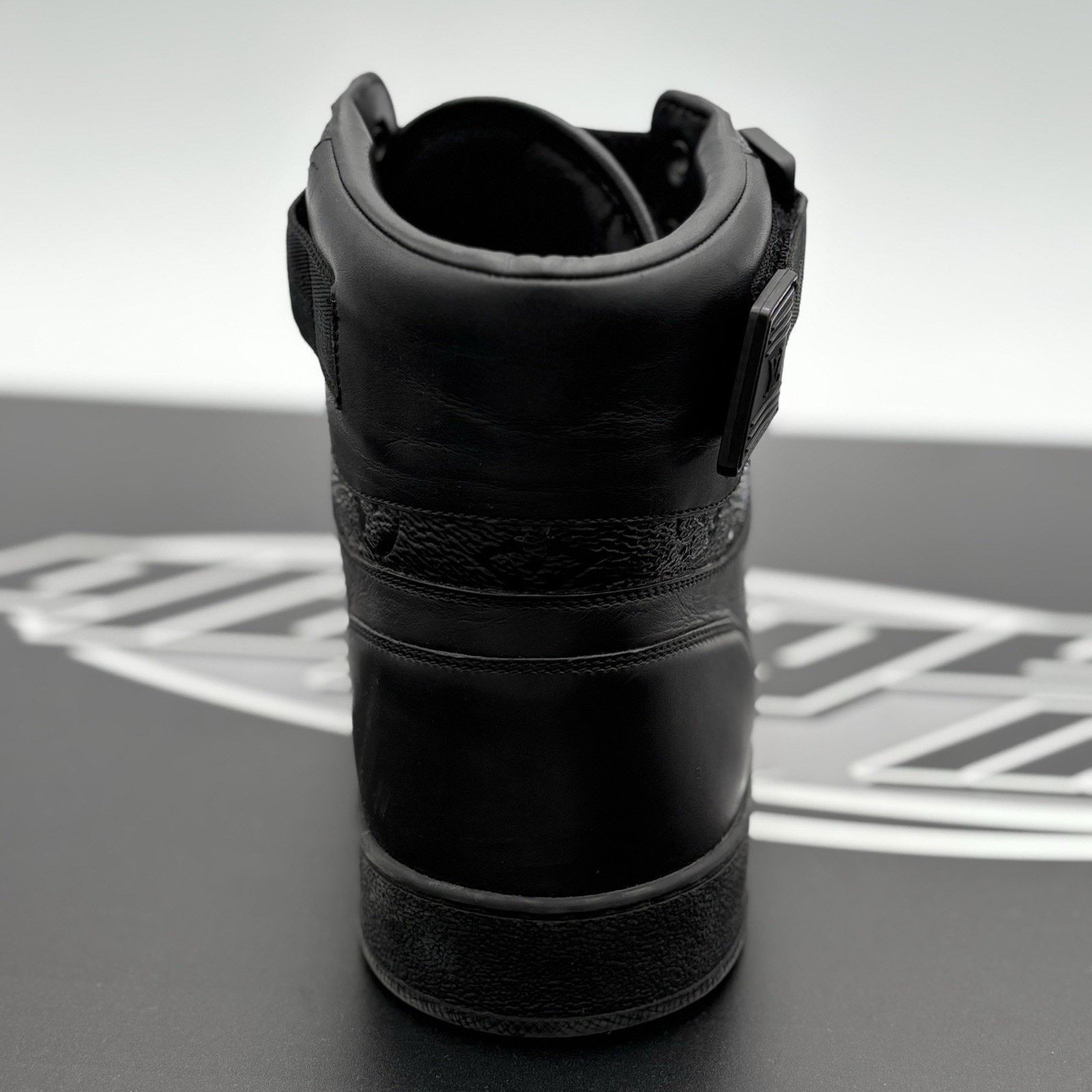 Louis Vuitton Louis Vuitton Rivoli High Top ' Black ' | SUPER CLEAN! Size US 9 / EU 42 - 3 Thumbnail