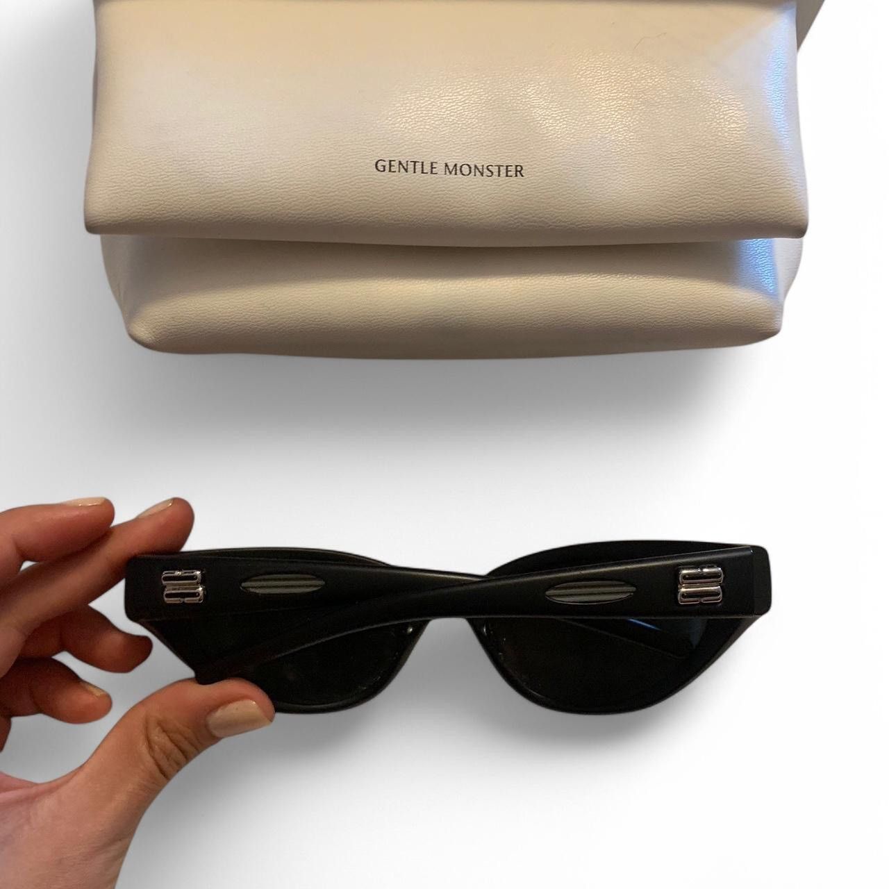 Gentle Monster Gentle Monster Juicy 01 Black Sunglasses Size ONE SIZE - 4 Thumbnail