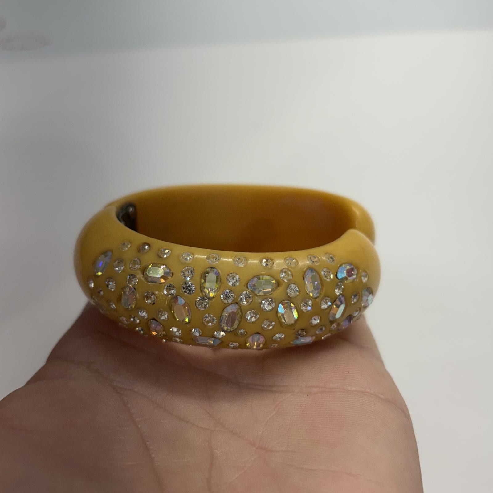 Al Wissam Vtg Weiss Bakelite Aurora Borealis rhinestone clamp bangle Size ONE SIZE - 4 Thumbnail