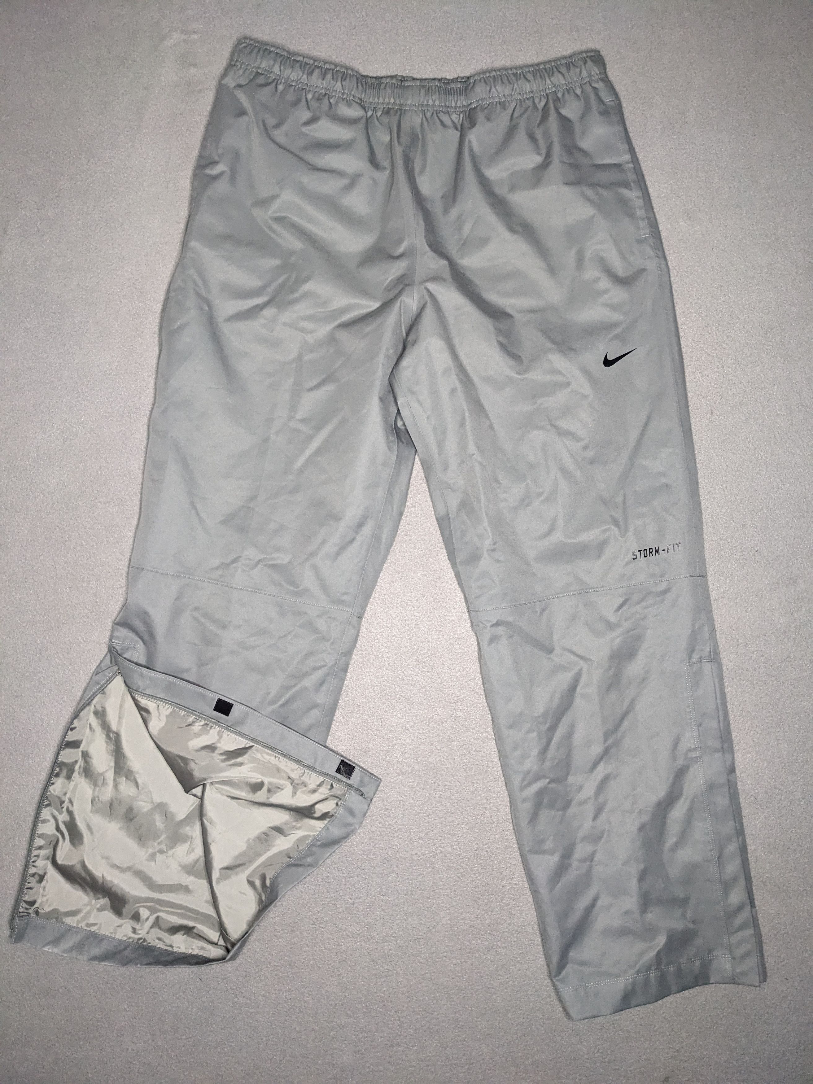 Nike VTG Nike Golf Storm Fit Pants XL Mesh Lined Waterproof Y2K Size US 36 / EU 52 - 1 Thumbnail