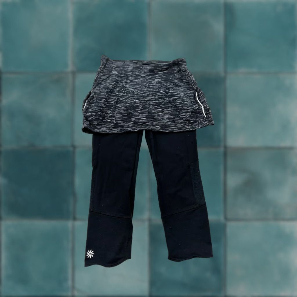 Athleta Athleta Leggings Women’s XS Black 2-in-1 Skirt Capri Contender Size 26" / US 2 / IT 38 - 1 Thumbnail
