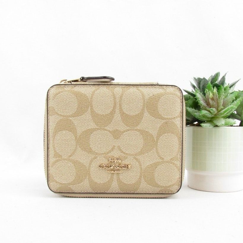 Coach Coach Large Jewelry Box In Signature Canvas Size ONE SIZE - 1 Thumbnail