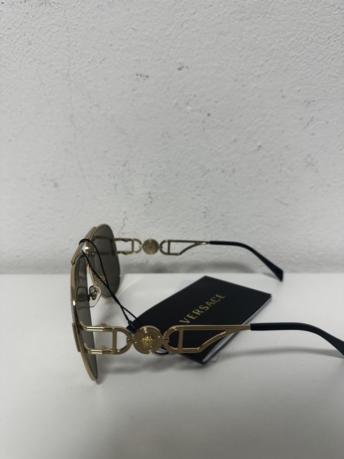 Versace Versace Pilot Medusa ‘95 Sunglasses Size ONE SIZE - 3 Thumbnail