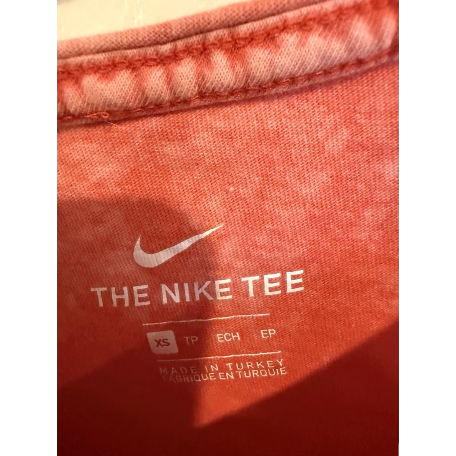 Nike Nike T-Shirt Men’s XS Short Sleeve Red Wash Futura Casual Shirt Size US XS / EU 42 / 0 - 2 Thumbnail